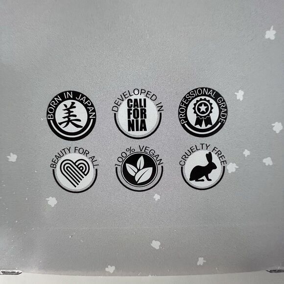 New In Box Japanese QUE 9 Pc Brush Set Full Face Make Up Set Professional Makeup - Picture 4 of 12